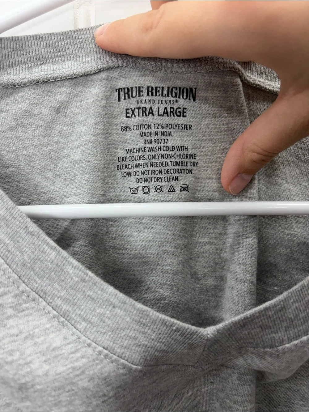 True Religion Men's Light Gray V-Neck Short Sleeve cotton lightweight Tee